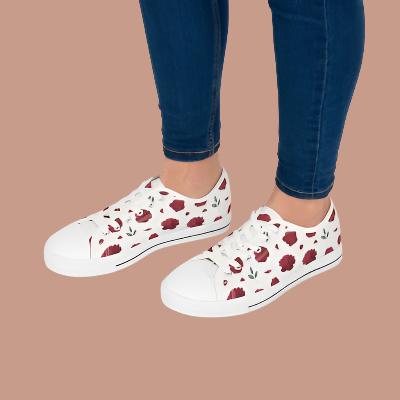 Red Roses - Women's Low Top Sneakers