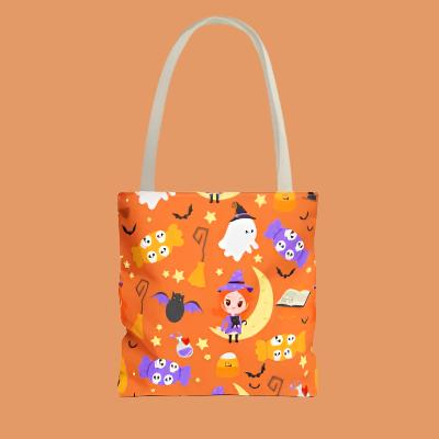 Tote Bag - Cute witch with Halloween Elements